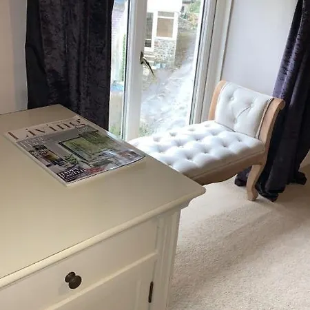 The Curious Fox Bed & Breakfast 5*