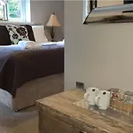 Bed & Breakfast The Curious Fox