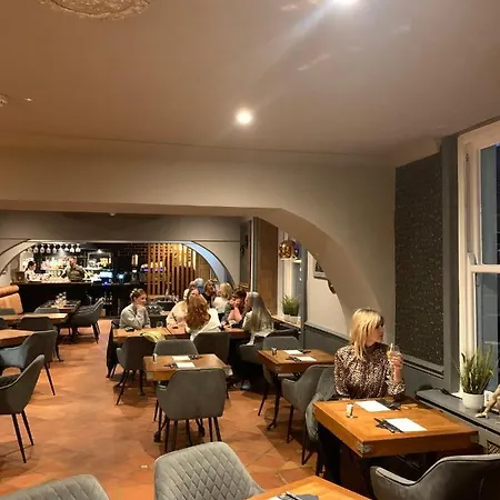 The Curious Fox Oda ve Kahvaltı 5*